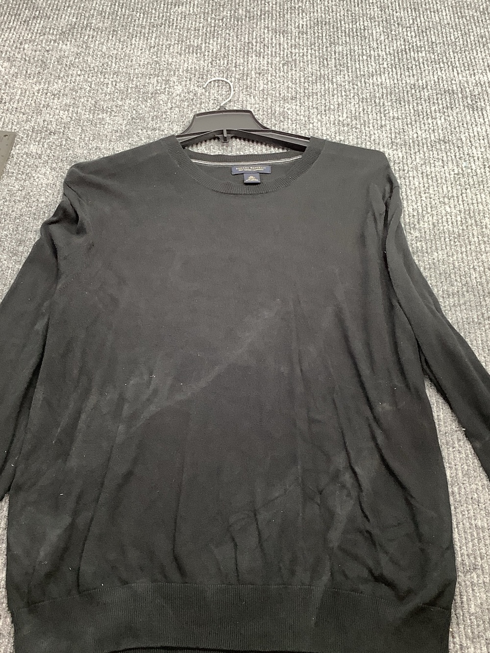 Banana Republic Men's Black Lightweight Crewneck Sweater